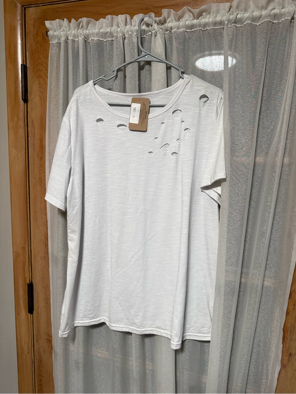Relaxed White Women’s Distressed Short-Sleeve Top